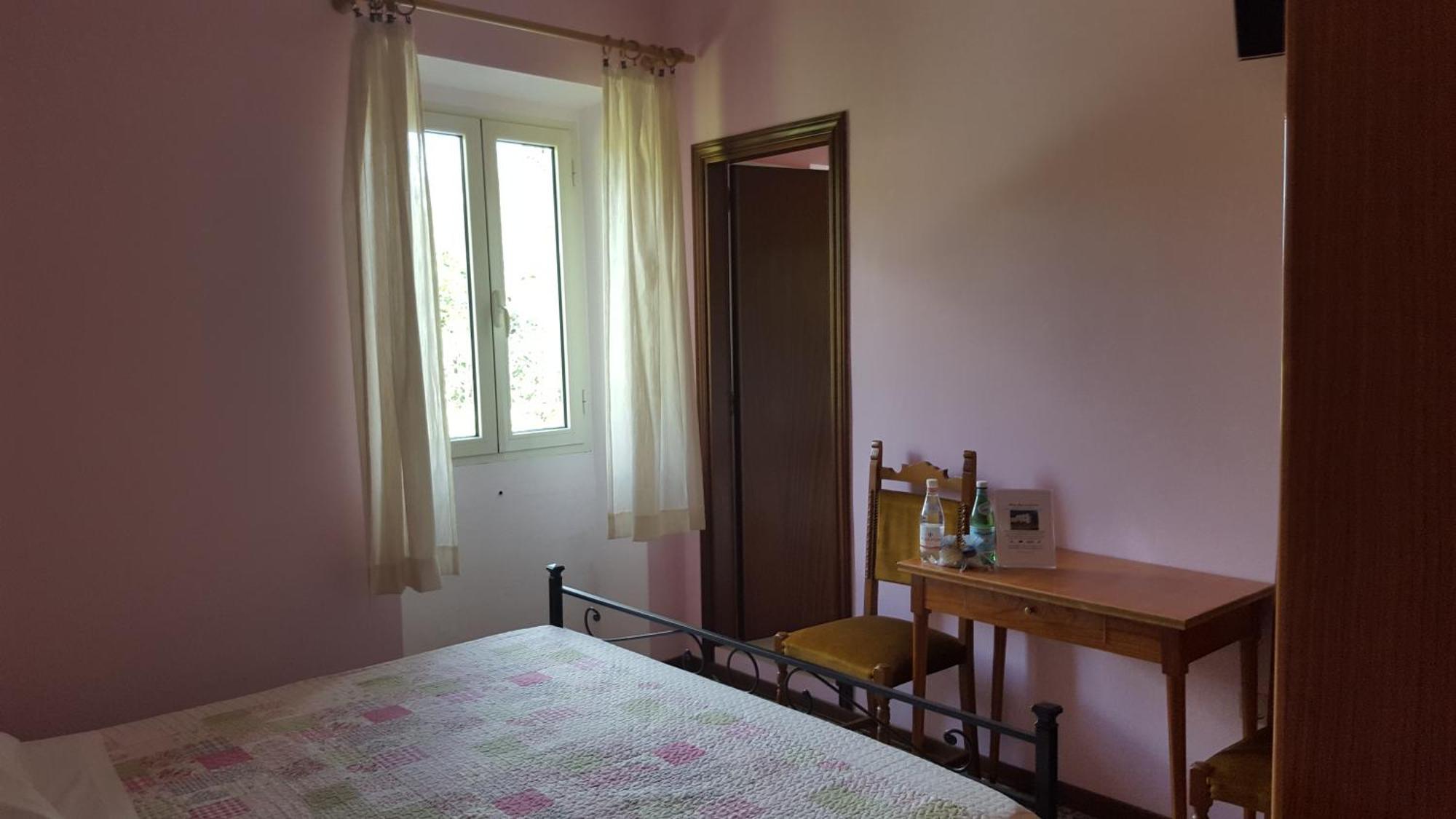 Albergo Ristorante Gualtieri Барберино-ди- Муджелло Номер фото